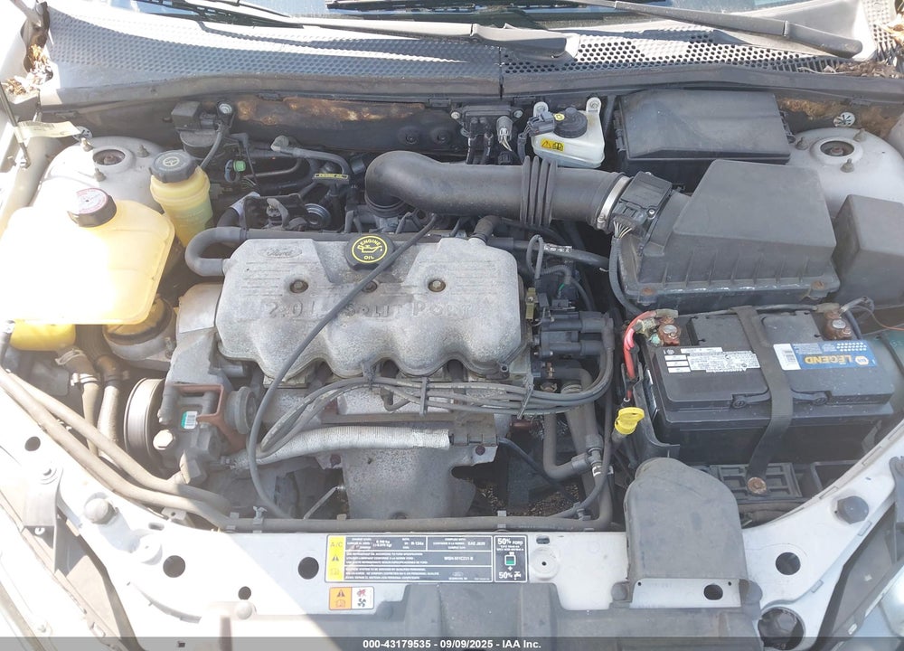 2000 FORD FOCUS LX VIN: 1FAFP33P8YW335263