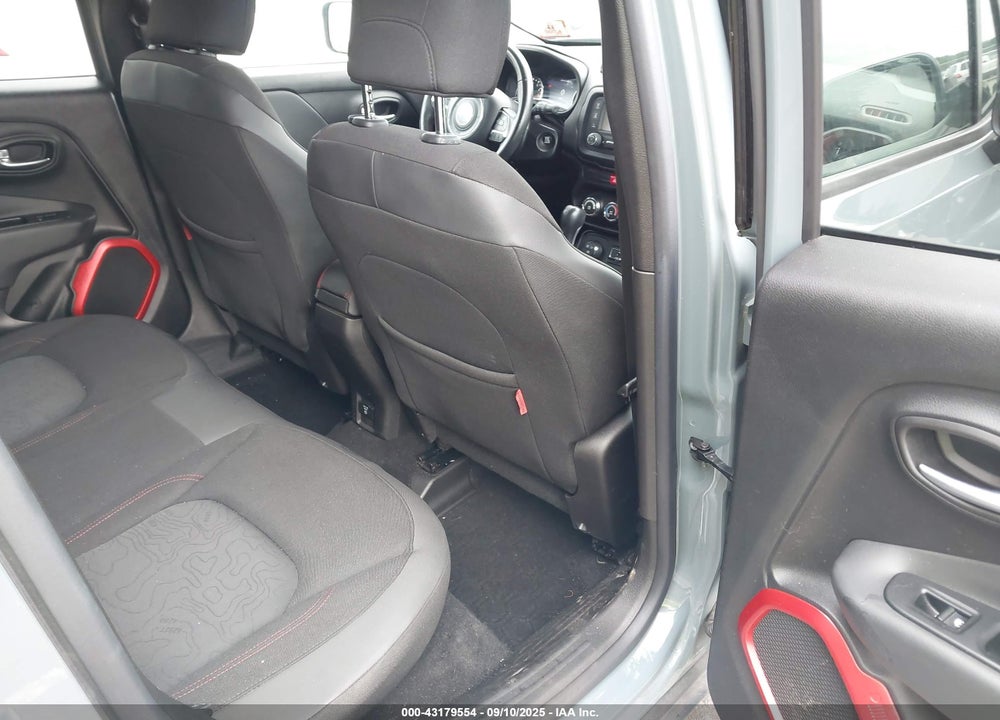 2016 JEEP RENEGADE VIN: ZACCJBCT1GPC61864