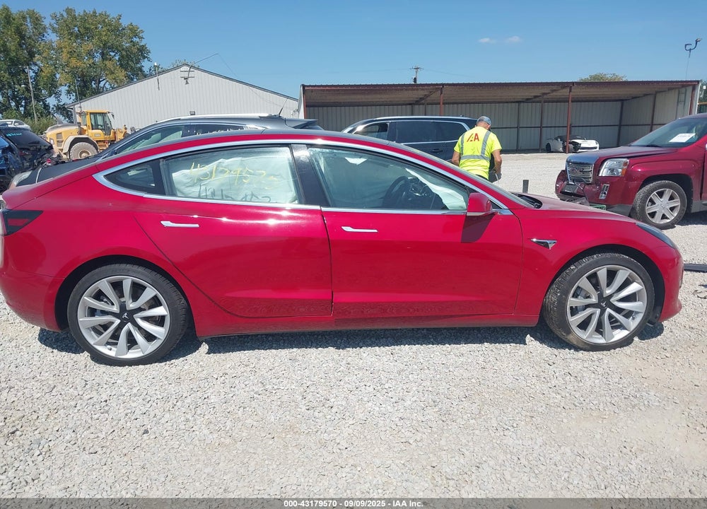 2018 TESLA MODEL 3 VIN: 5YJ3E1EB2JF112025