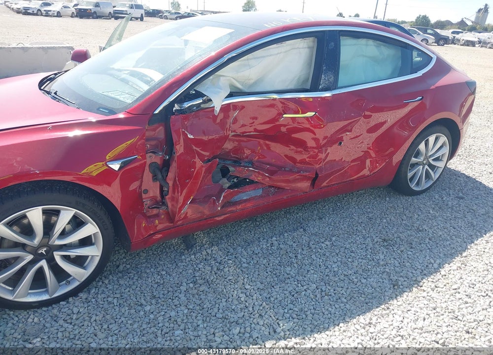 2018 TESLA MODEL 3 VIN: 5YJ3E1EB2JF112025
