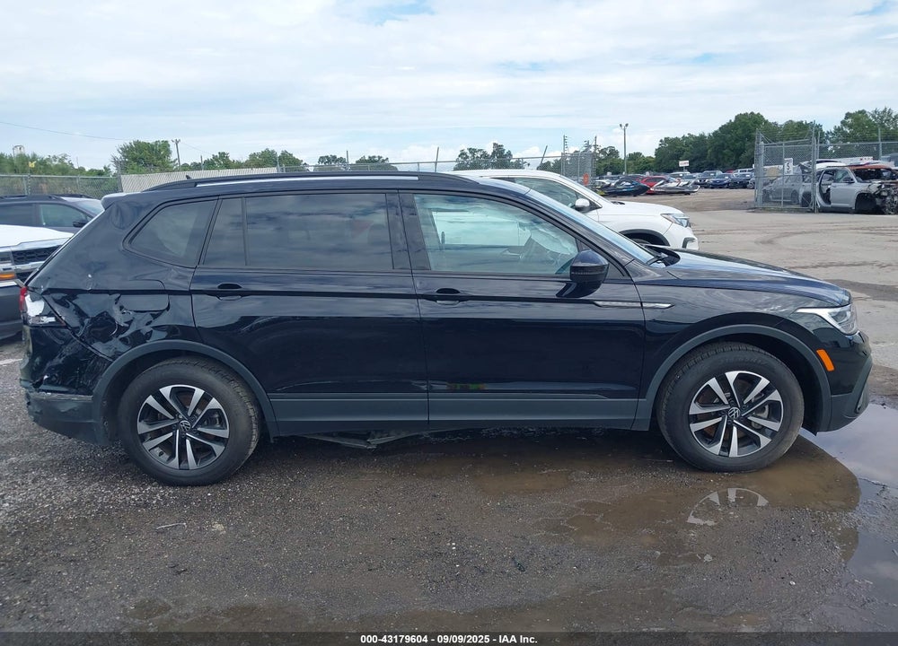 2024 VOLKSWAGEN TIGUAN VIN: 3VVFB7AXXRM029493