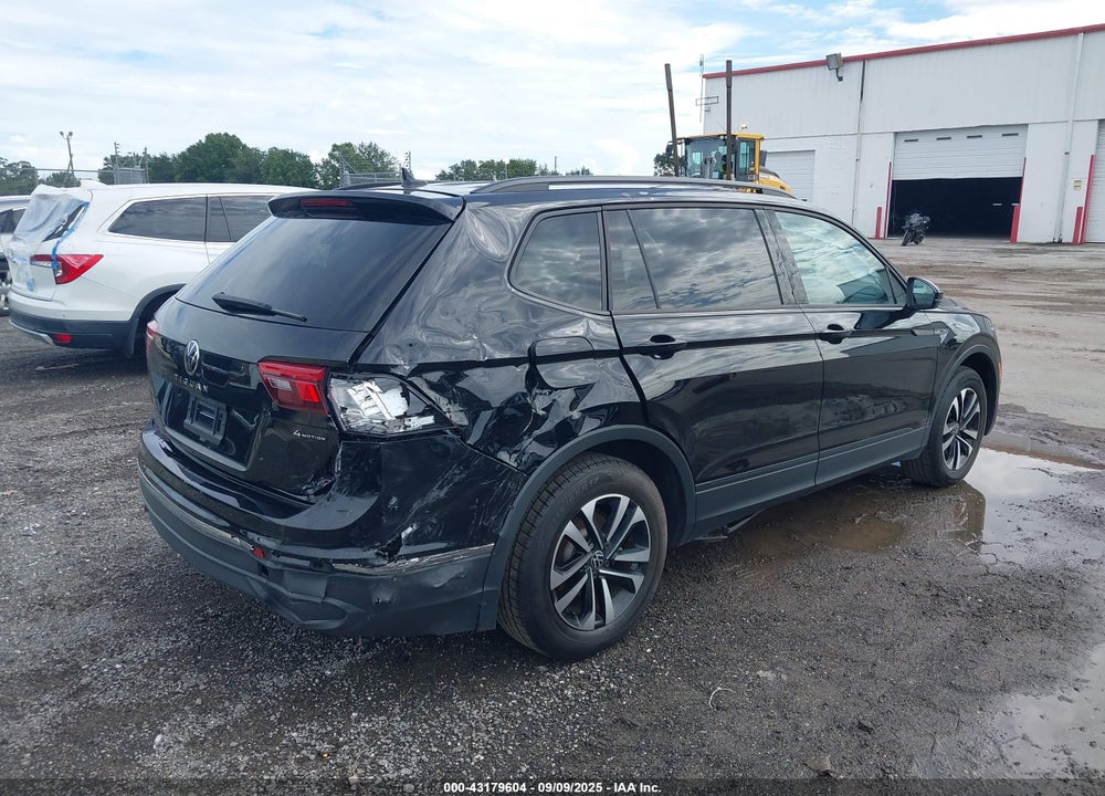 2024 VOLKSWAGEN TIGUAN VIN: 3VVFB7AXXRM029493