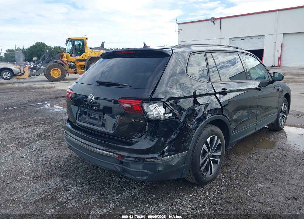 2024 VOLKSWAGEN TIGUAN VIN: 3VVFB7AXXRM029493