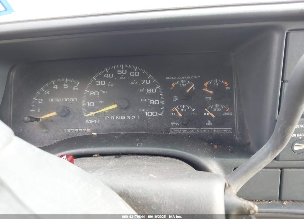 1998 CHEVROLET C1500 FLEETSIDE VIN: 2GCEC19R6W1108527