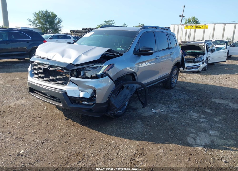 2024 HONDA PASSPORT VIN: 5FNYF8H63RB015048
