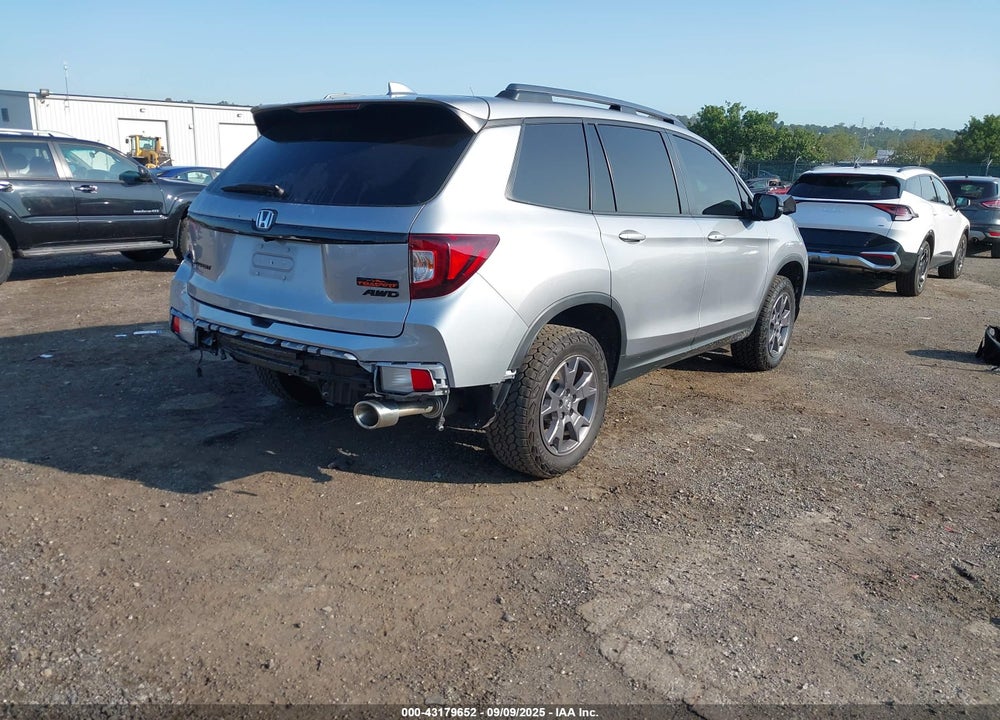 2024 HONDA PASSPORT VIN: 5FNYF8H63RB015048