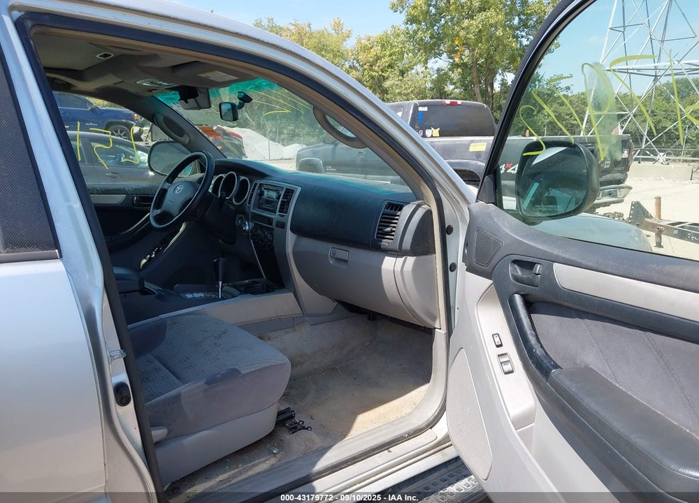 2005 TOYOTA 4RUNNER SR5 V6 VIN: JTEBU14R850056007