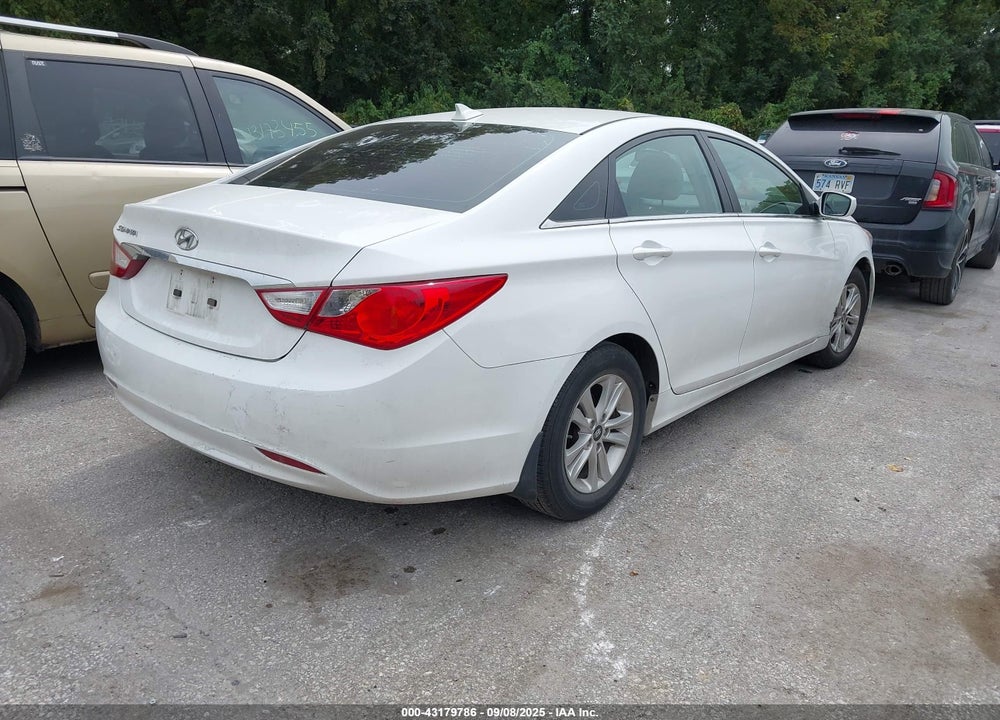 2013 HYUNDAI SONATA VIN: 5NPEB4AC0DH624826
