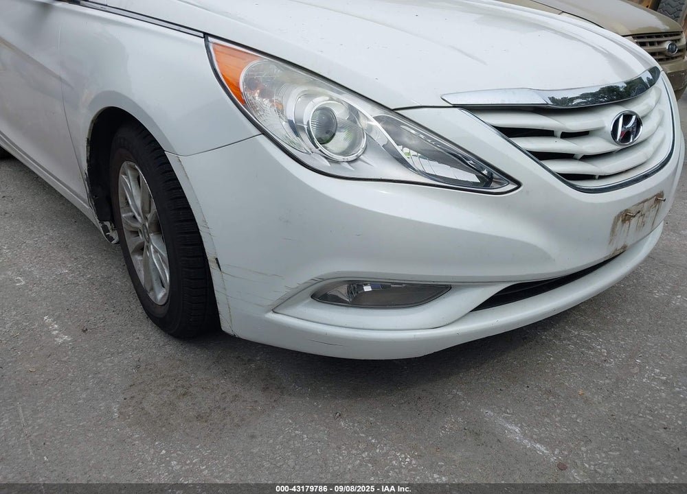 2013 HYUNDAI SONATA VIN: 5NPEB4AC0DH624826