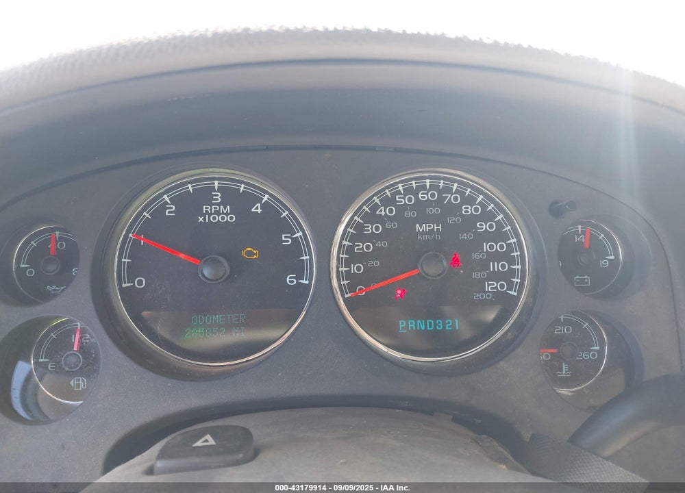 2008 CHEVROLET SUBURBAN 1500 LTZ VIN: 1GNFK16358R178612