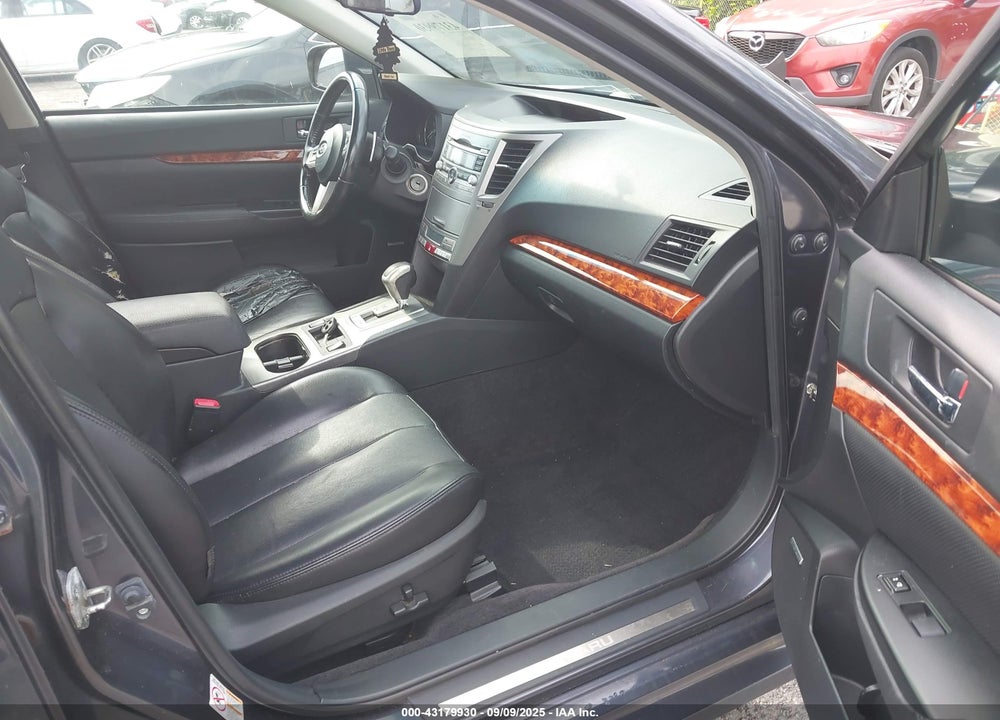 2010 SUBARU LEGACY 2.5I LIMITED VIN: 4S3BMBK63A3217679