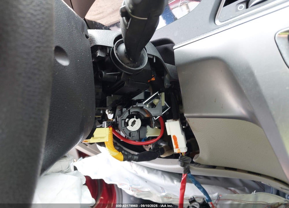 2015 HYUNDAI SONATA VIN: 5NPE24AF1FH138135