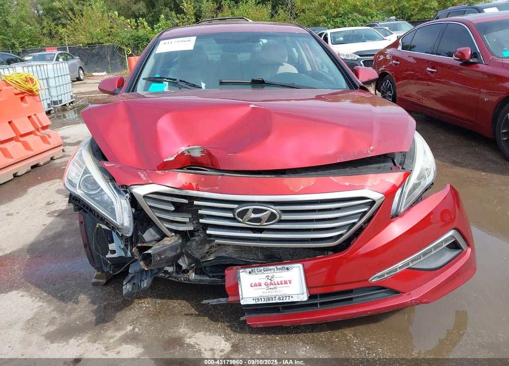 2015 HYUNDAI SONATA VIN: 5NPE24AF1FH138135