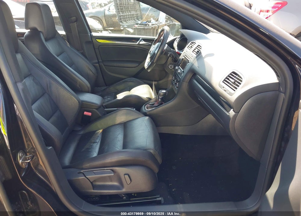 2011 VOLKSWAGEN GTI VIN: WVWHV7AJ4BW227583