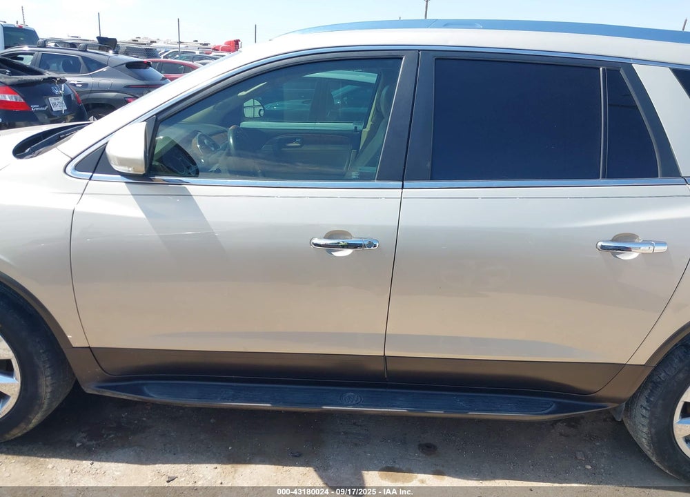 2011 BUICK ENCLAVE 2XL VIN: 5GAKVCED5BJ325300