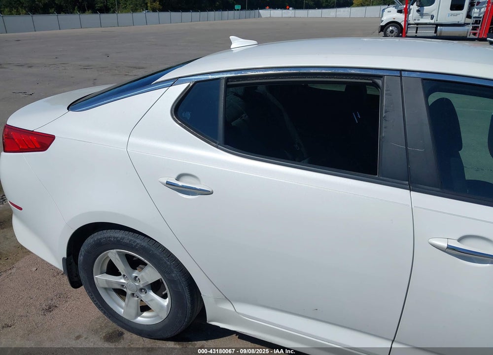 2015 KIA OPTIMA VIN: KNAGM4A77F5595153