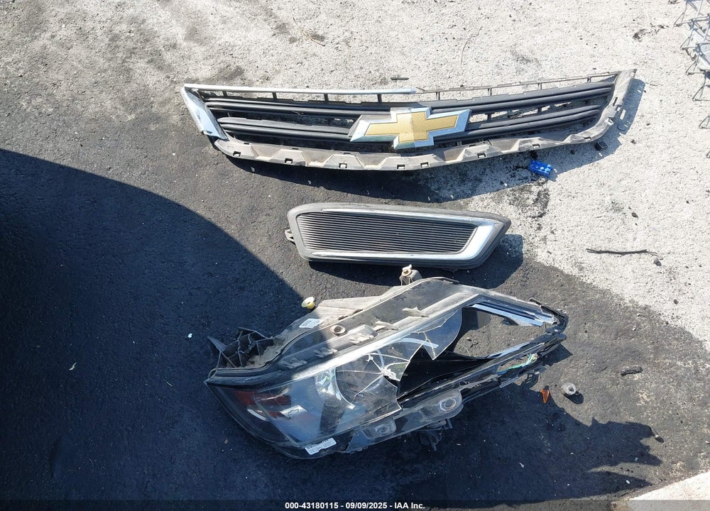 2015 CHEVROLET IMPALA VIN: 1G11Z5SL5FU138707