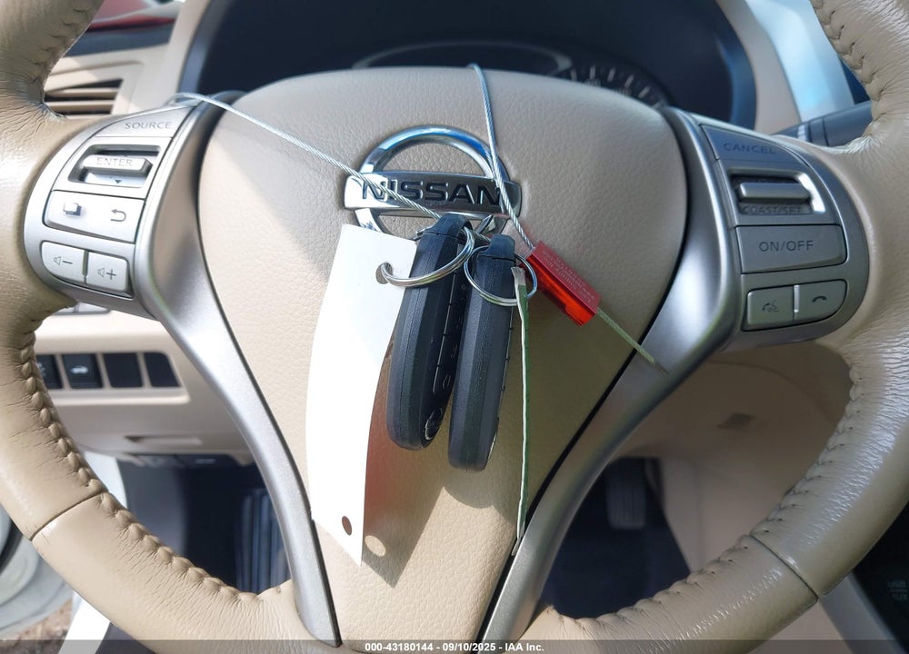 2015 NISSAN ALTIMA VIN: 1N4AL3AP4FC130031