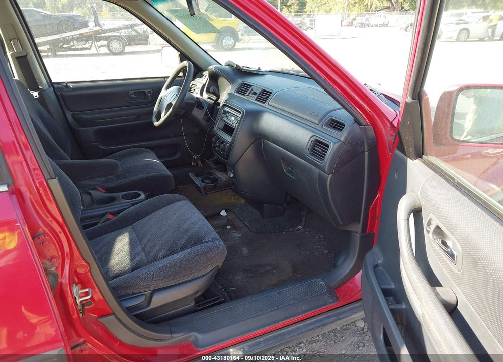 2000 HONDA CR-V EX VIN: JHLRD1868YC051155