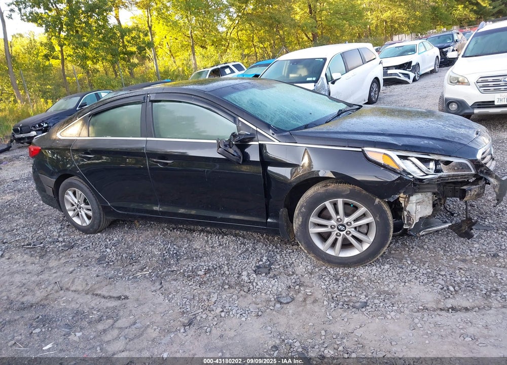 2016 HYUNDAI SONATA VIN: 5NPE24AF1GH272709