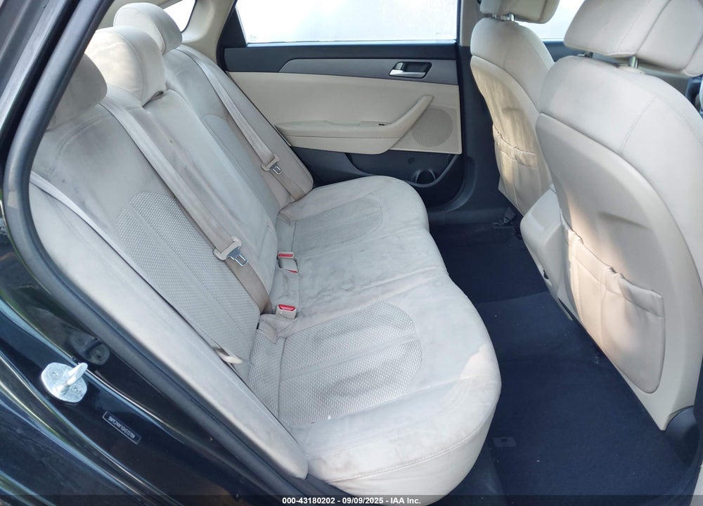 2016 HYUNDAI SONATA VIN: 5NPE24AF1GH272709