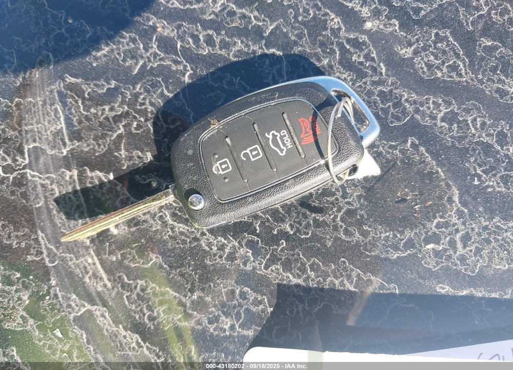 2016 HYUNDAI SONATA VIN: 5NPE24AF1GH272709