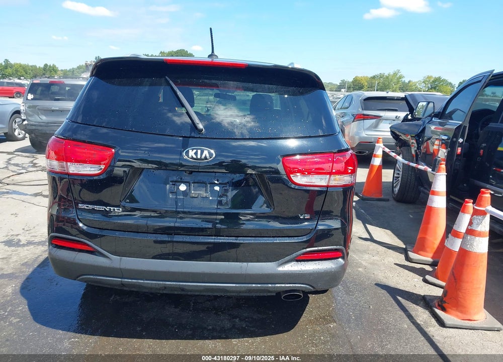 2017 KIA SORENTO 3.3L LX VIN: 5XYPGDA57HG334026