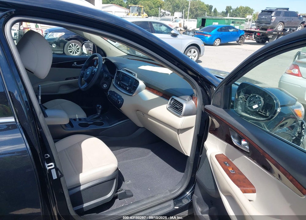 2017 KIA SORENTO 3.3L LX VIN: 5XYPGDA57HG334026