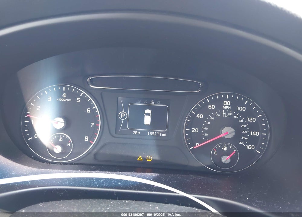 2017 KIA SORENTO 3.3L LX VIN: 5XYPGDA57HG334026