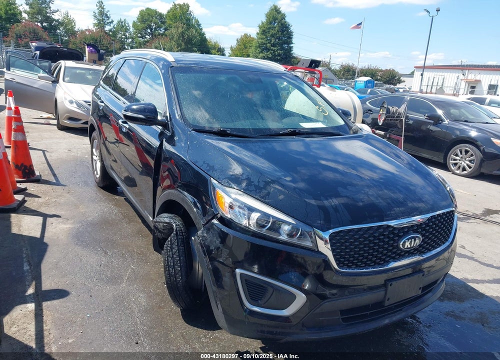 2017 KIA SORENTO 3.3L LX VIN: 5XYPGDA57HG334026