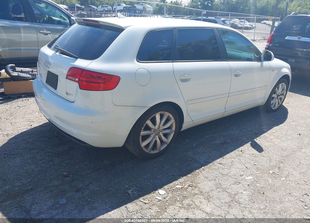 2010 AUDI A3 VIN: WAUBFBFM3AA075541
