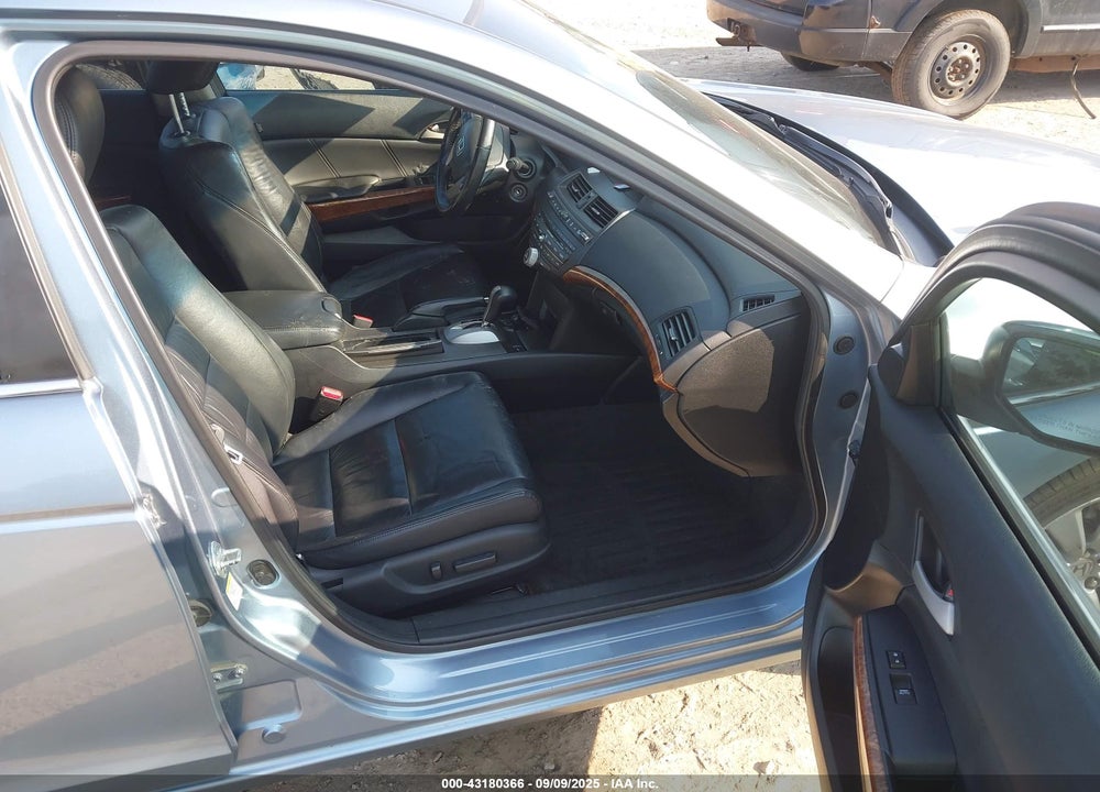 2011 HONDA ACCORD VIN: 1HGCP2F86BA088553
