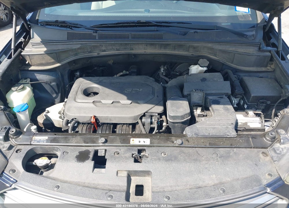 2017 HYUNDAI SANTA FE VIN: 5XYZU3LB1HG428658