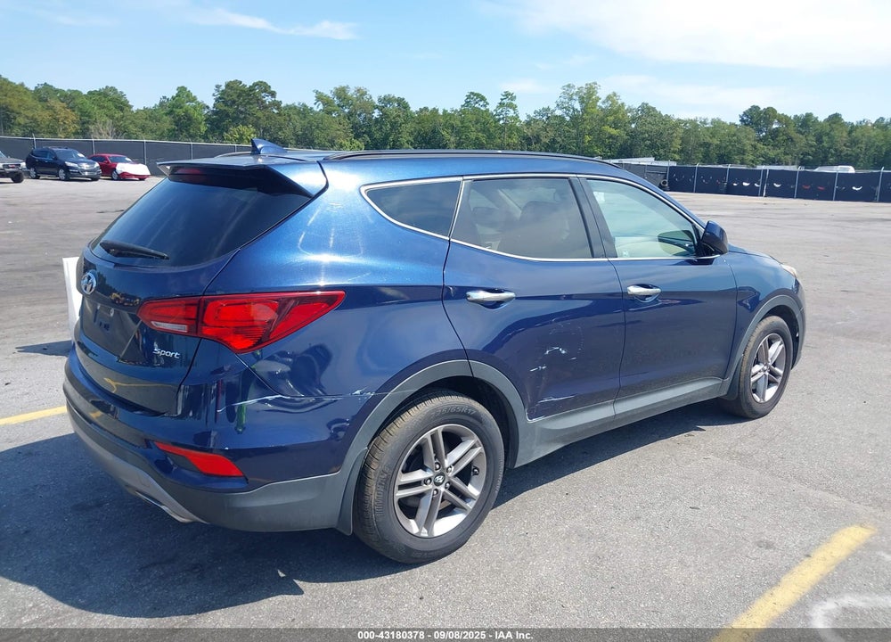 2017 HYUNDAI SANTA FE VIN: 5XYZU3LB1HG428658
