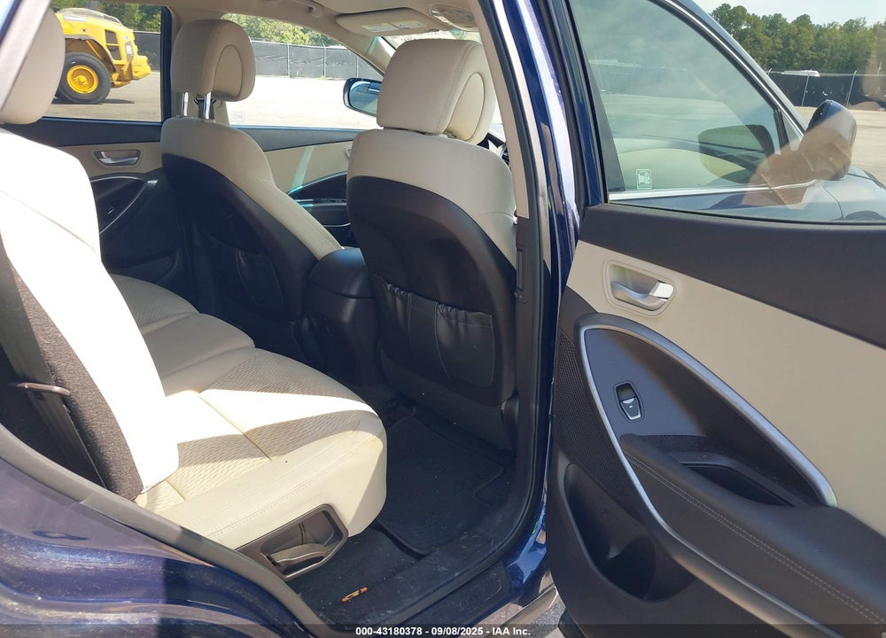 2017 HYUNDAI SANTA FE VIN: 5XYZU3LB1HG428658