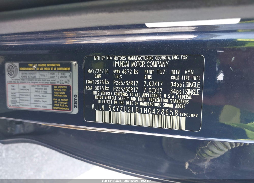 2017 HYUNDAI SANTA FE VIN: 5XYZU3LB1HG428658
