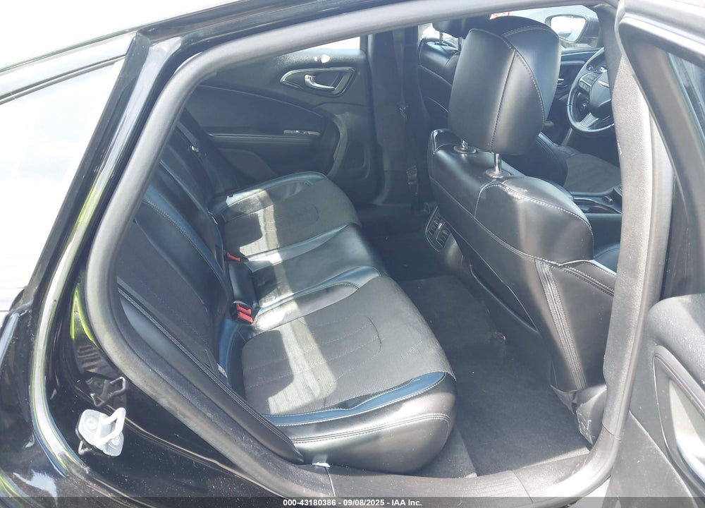 2015 CHRYSLER 200 VIN: 1C3CCCBB9FN537163