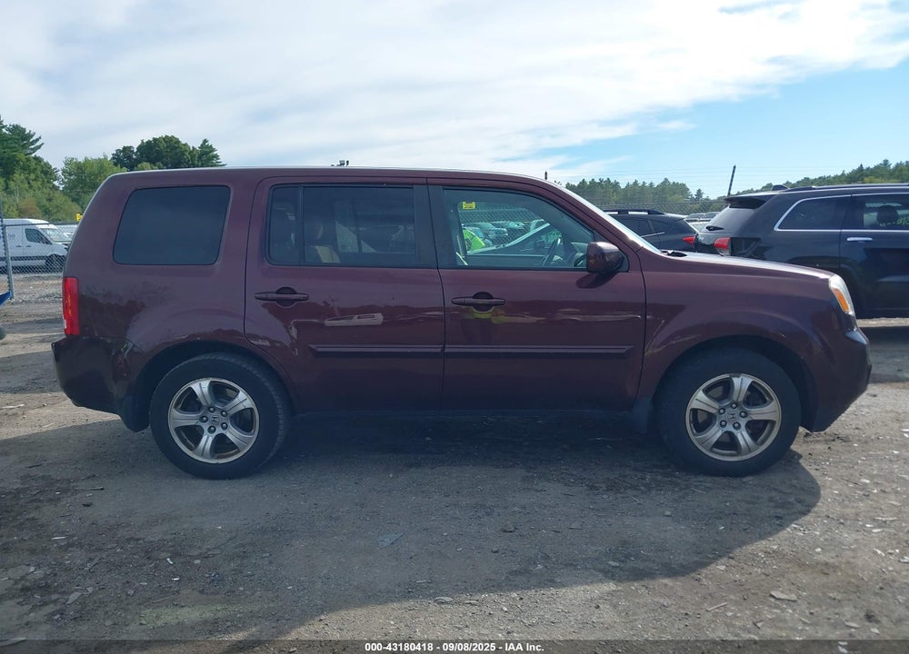 2015 HONDA PILOT EX VIN: 5FNYF4H44FB066464