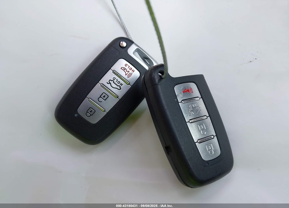 2012 HYUNDAI SONATA HYBRID VIN: KMHEC4A47CA034582