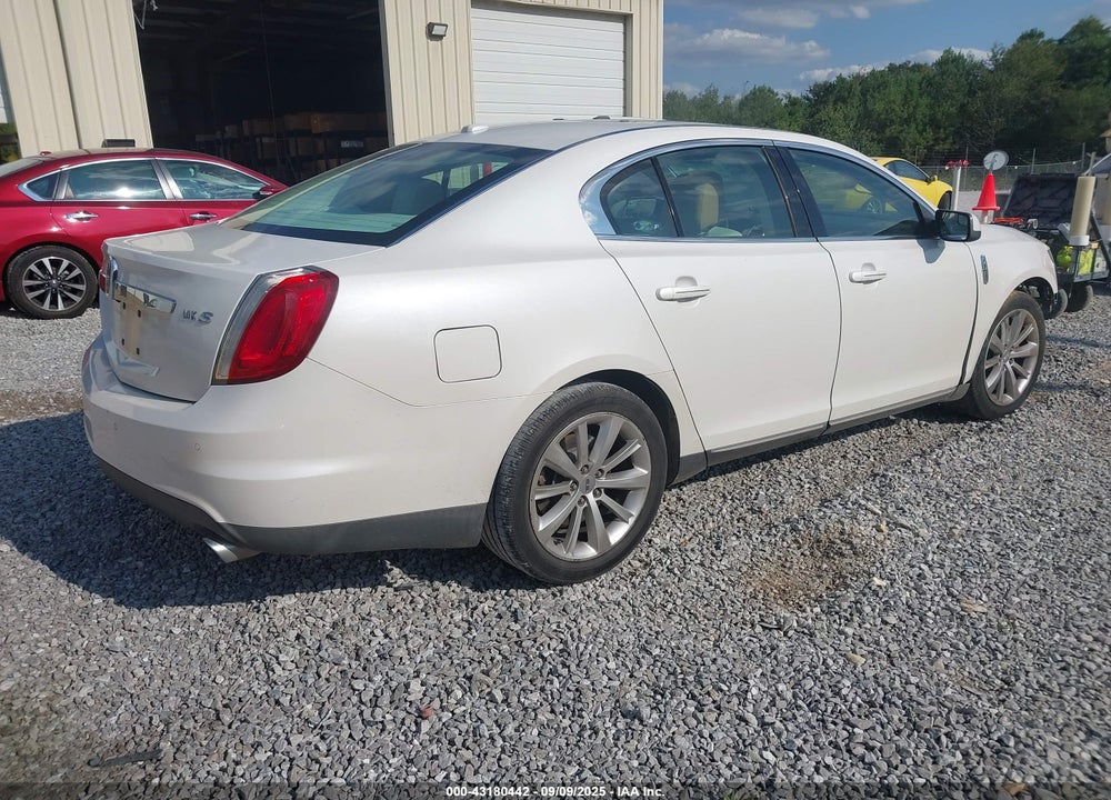 2011 LINCOLN MKS VIN: 1LNHL9DR4BG602087