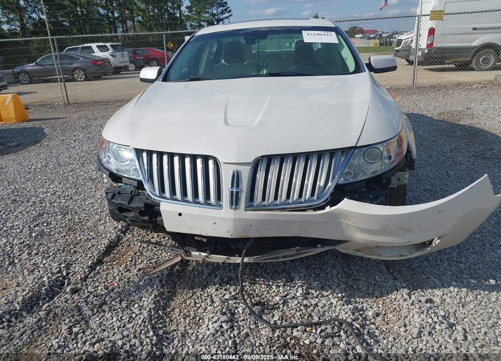 2011 LINCOLN MKS VIN: 1LNHL9DR4BG602087