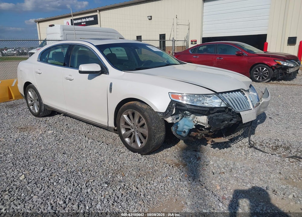 2011 LINCOLN MKS VIN: 1LNHL9DR4BG602087