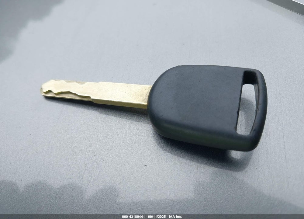 2005 HONDA CIVIC VP VIN: 1HGES16415L003111