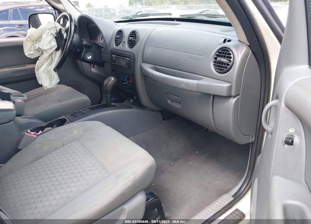 2005 JEEP LIBERTY SPORT VIN: 1J4GL48K95W614496