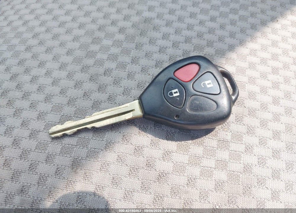 2007 TOYOTA RAV4 VIN: JTMBD33VX75064856