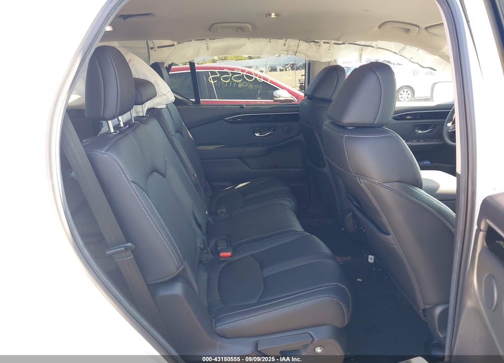 2025 HONDA PILOT VIN: 5FNYG1H40SB128089