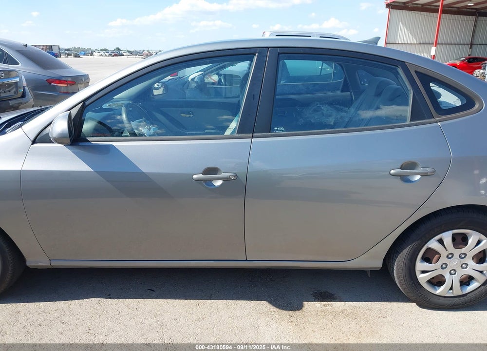 2010 HYUNDAI ELANTRA VIN: KMHDU4AD1AU108485