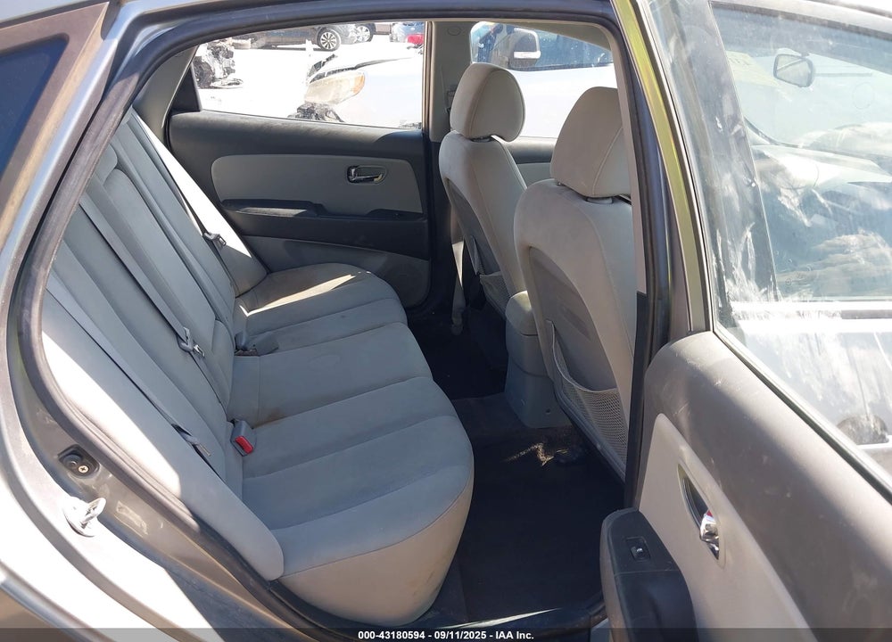 2010 HYUNDAI ELANTRA VIN: KMHDU4AD1AU108485