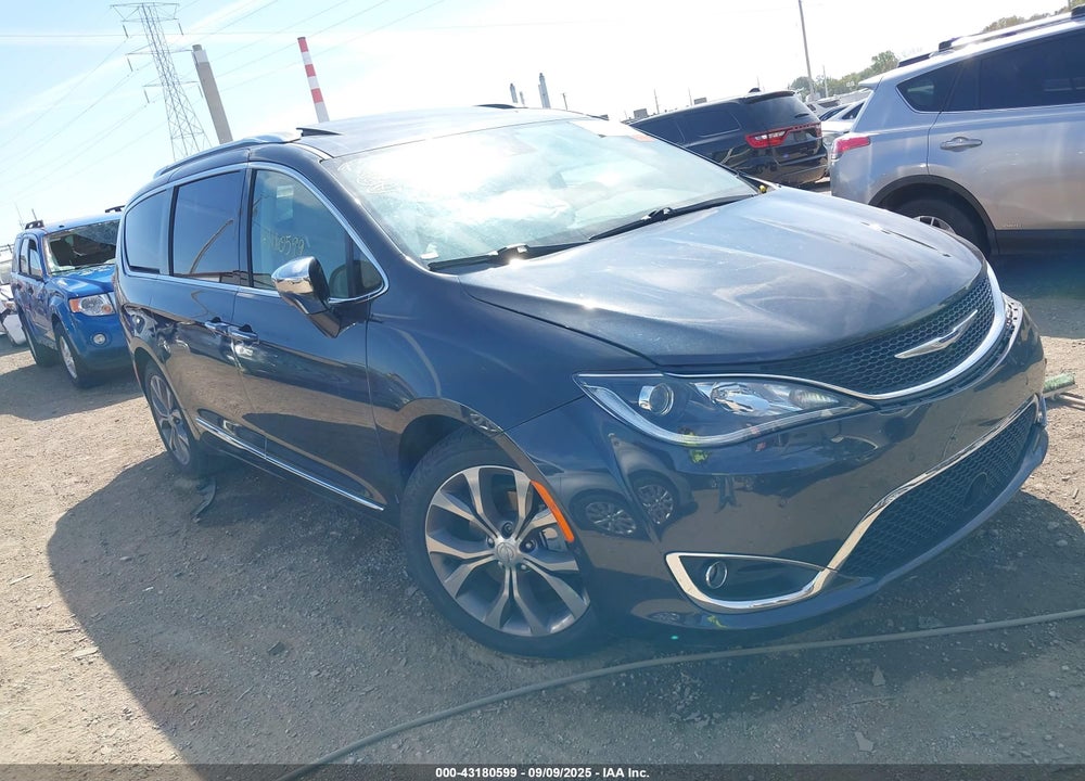 2019 CHRYSLER PACIFICA LIMITED VIN: 2C4RC1GG3KR702880
