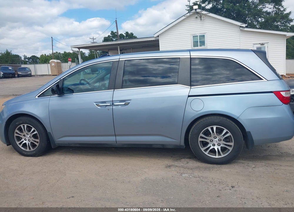 2011 HONDA ODYSSEY EX-L VIN: 5FNRL5H68BB067938